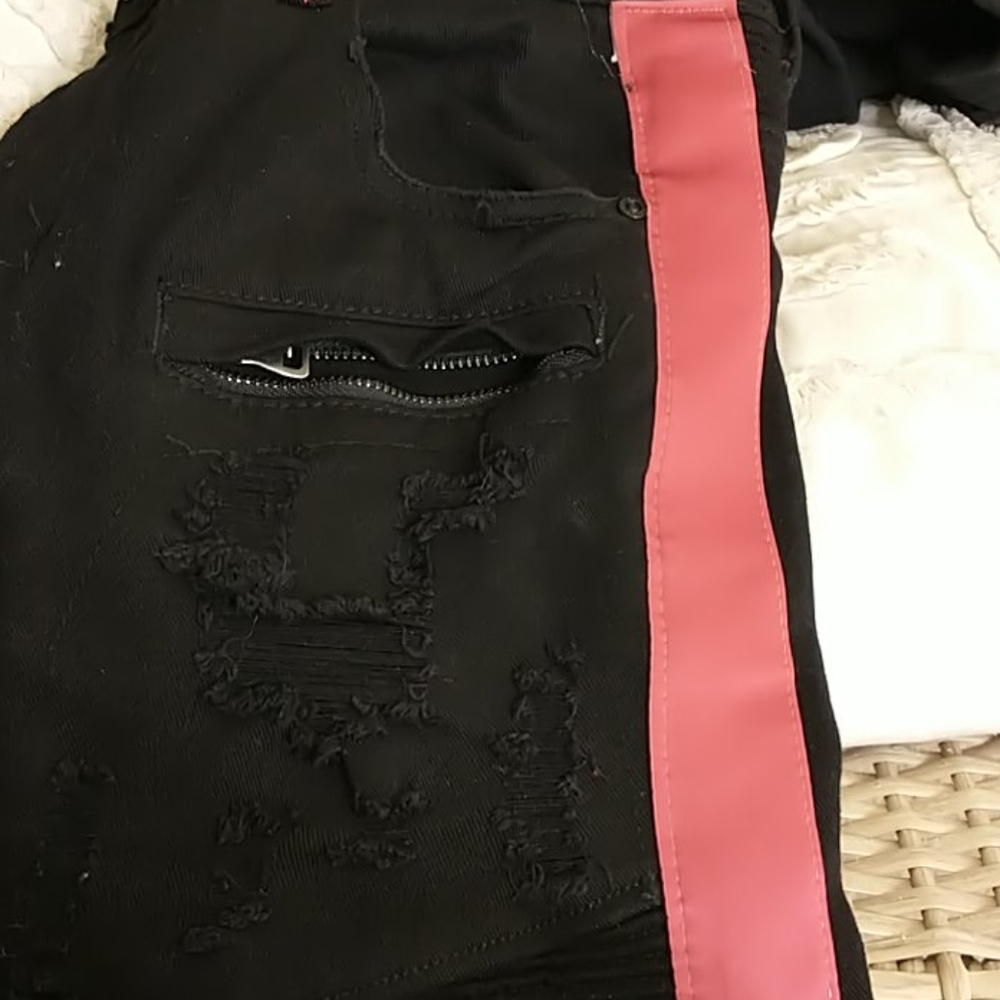 Pants - Picture 4 of 6